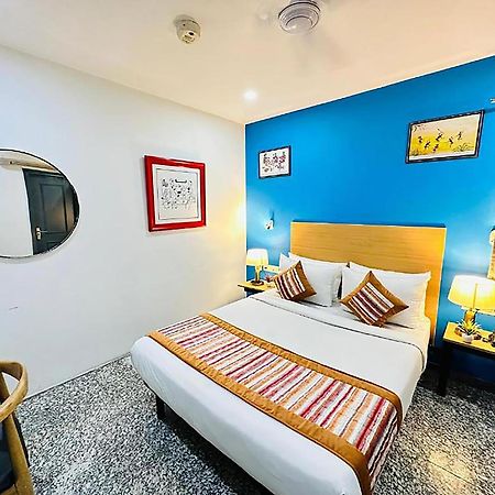 Hotel Golden Saffron By Qotel-Punjabi Bagh 뉴델리 외부 사진