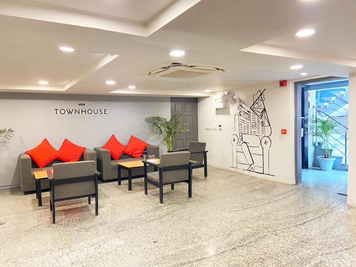 Hotel Golden Saffron By Qotel-Punjabi Bagh 뉴델리 외부 사진