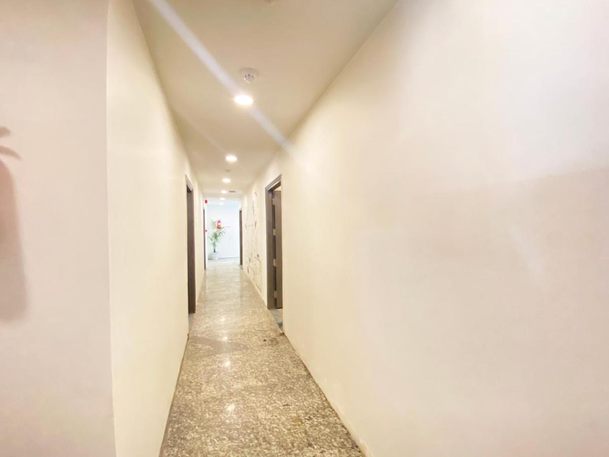 Hotel Golden Saffron By Qotel-Punjabi Bagh 뉴델리 외부 사진