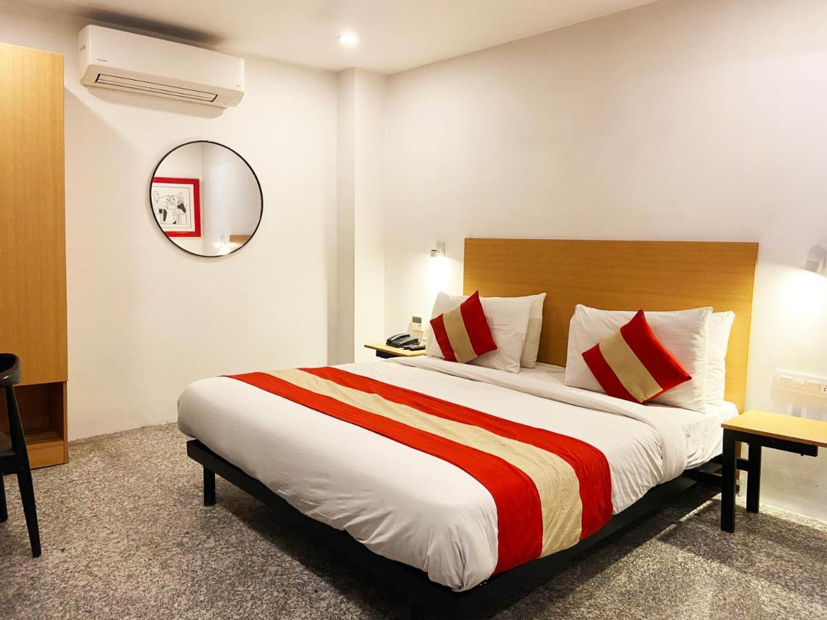 Hotel Golden Saffron By Qotel-Punjabi Bagh 뉴델리 외부 사진