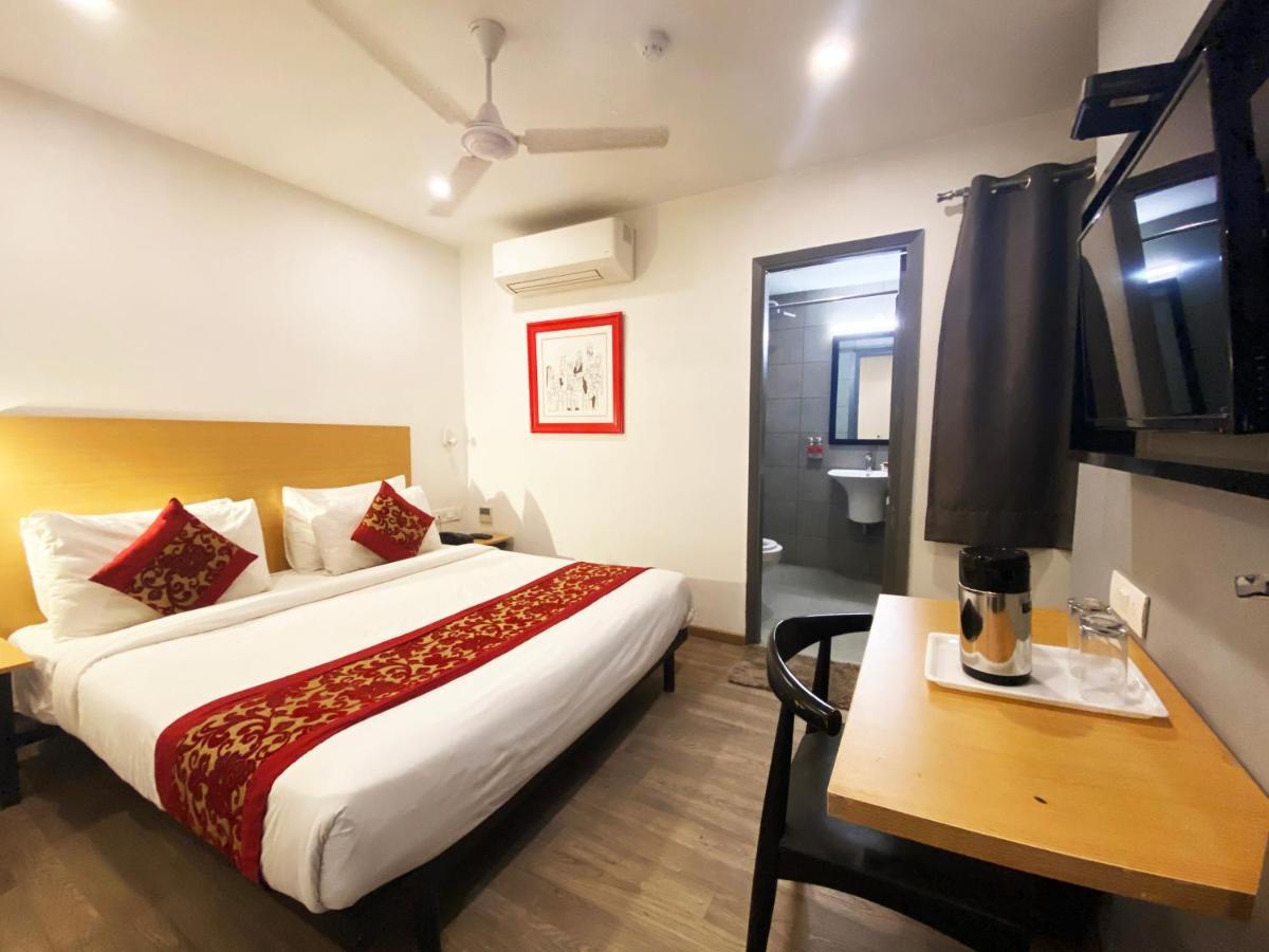 Hotel Golden Saffron By Qotel-Punjabi Bagh 뉴델리 외부 사진