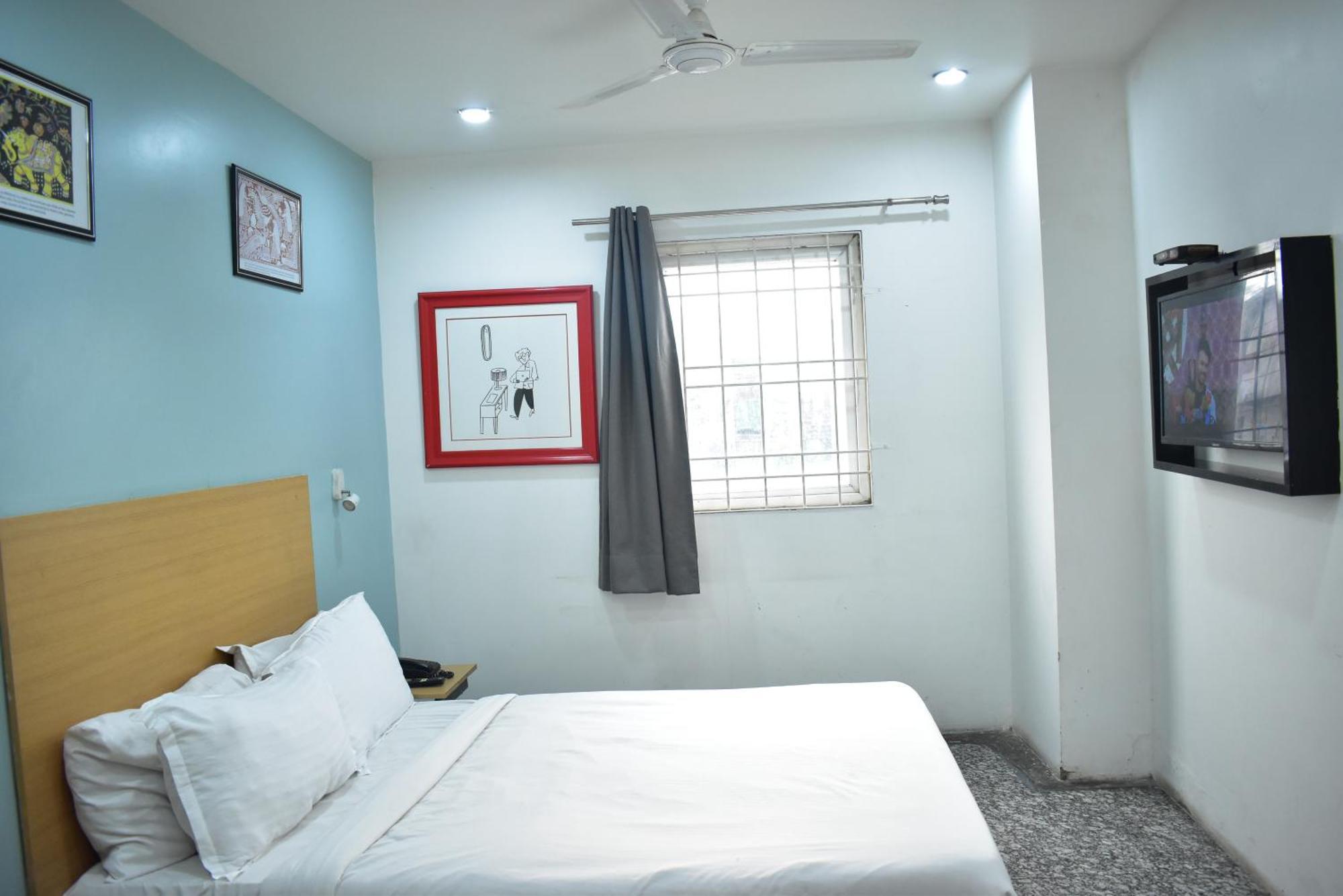 Hotel Golden Saffron By Qotel-Punjabi Bagh 뉴델리 외부 사진