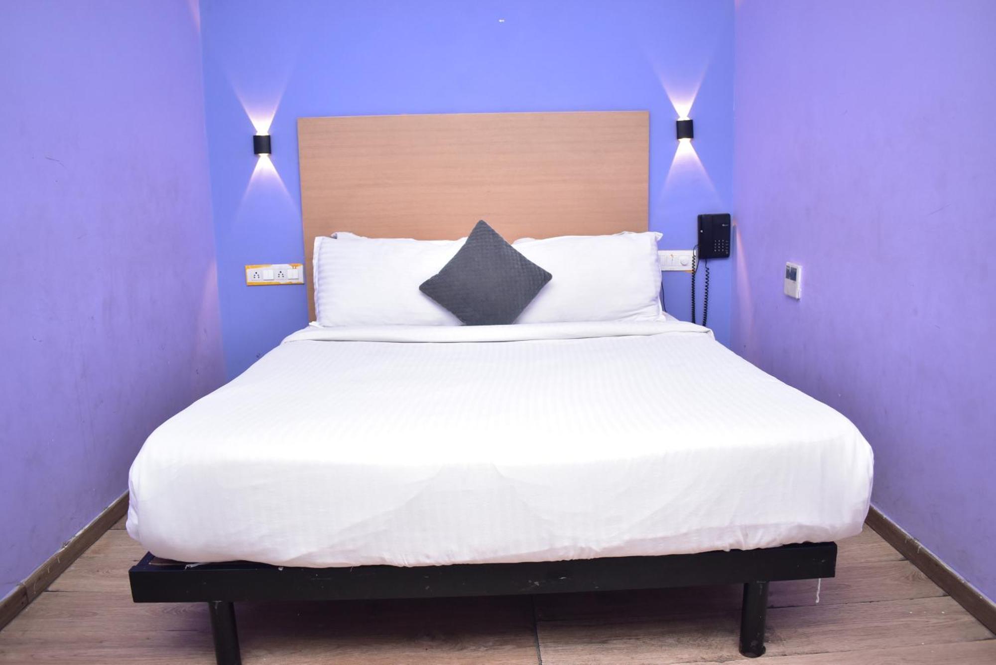 Hotel Golden Saffron By Qotel-Punjabi Bagh 뉴델리 외부 사진