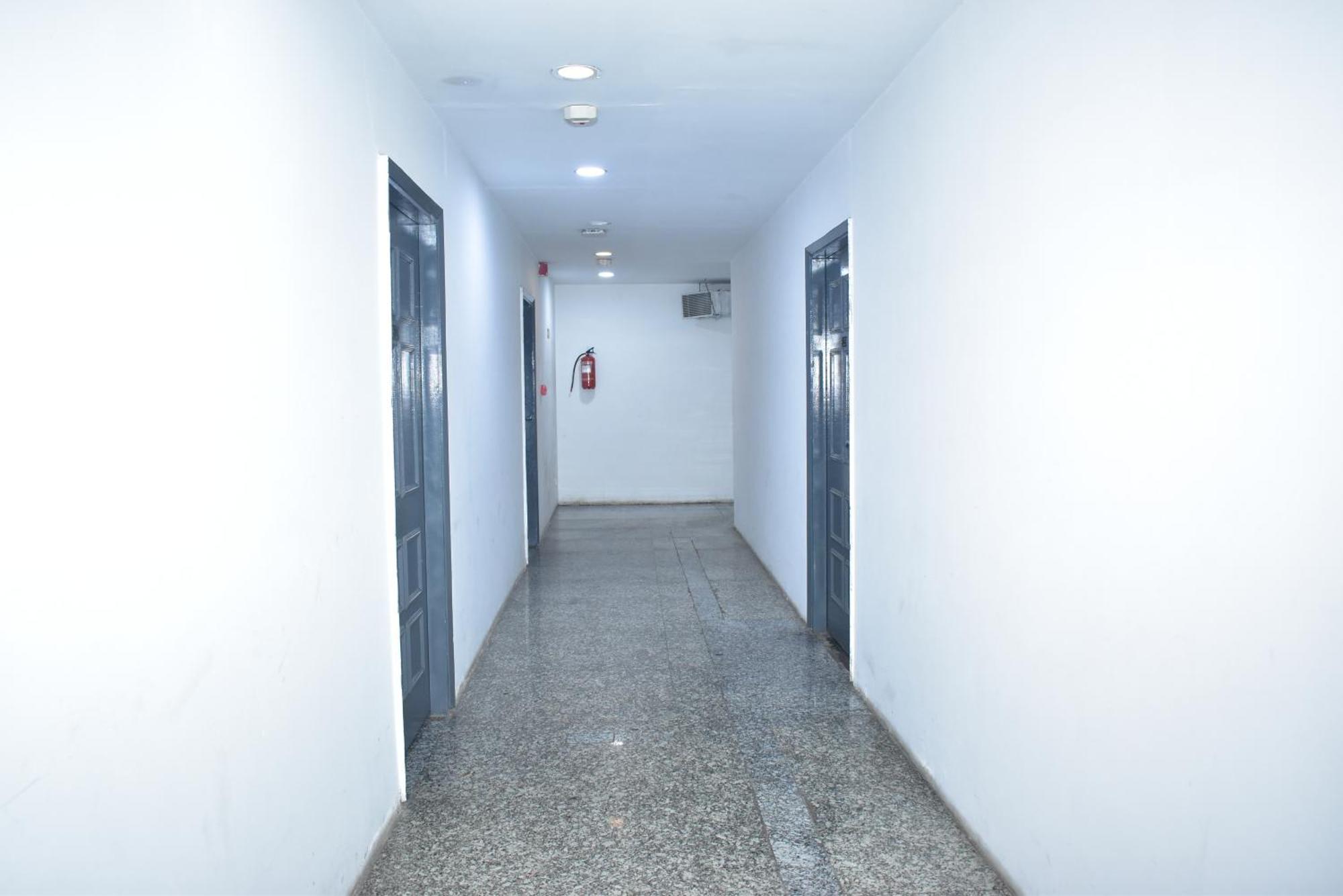 Hotel Golden Saffron By Qotel-Punjabi Bagh 뉴델리 외부 사진