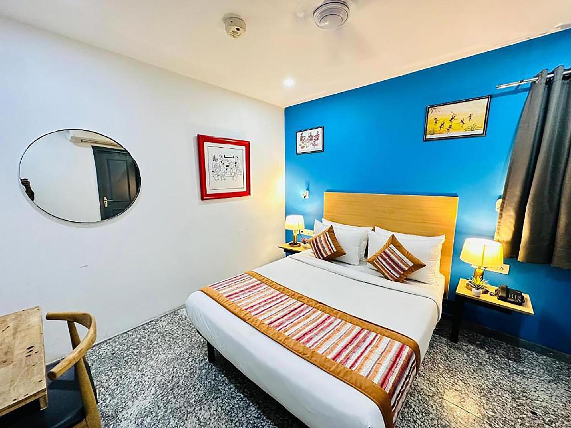 Hotel Golden Saffron By Qotel-Punjabi Bagh 뉴델리 외부 사진